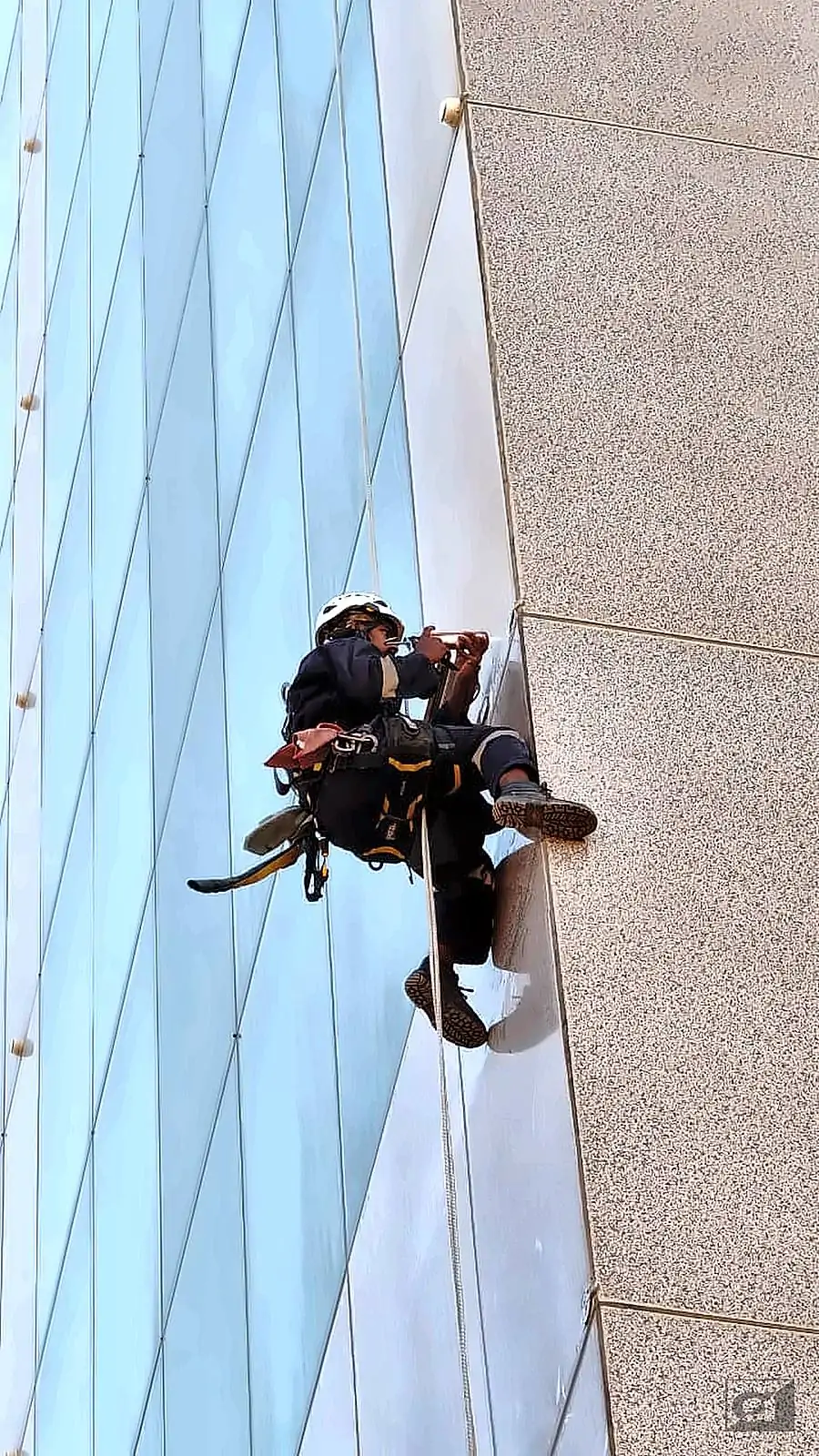 Silicone Sealing at Height – Allied Middle East rope access, Bahrain